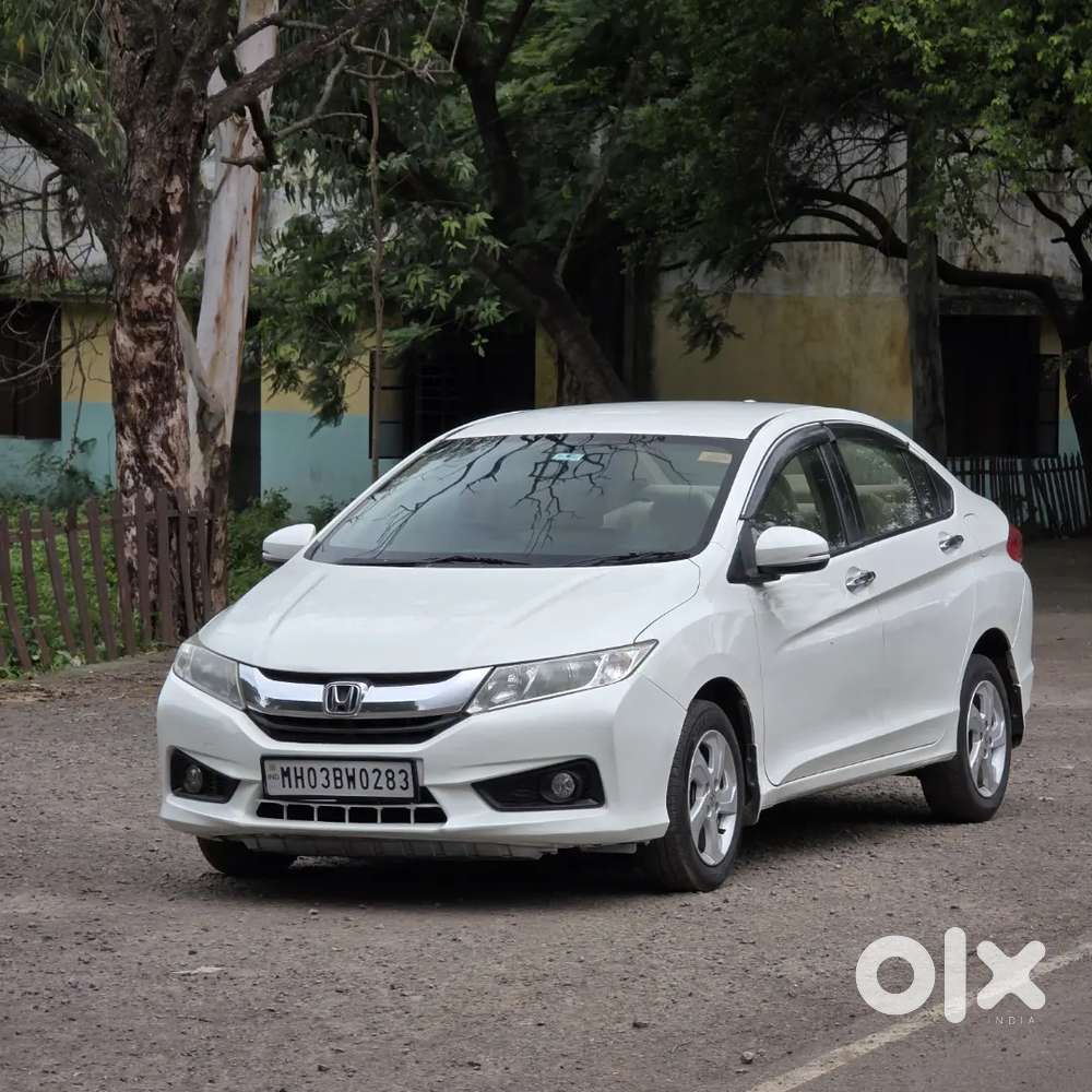 Honda City V Diesel 2015 Top Variant.