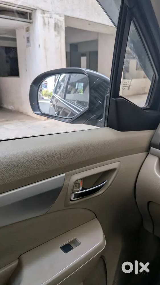 Maruti Suzuki Ertiga Zdi+ Shvs 2017