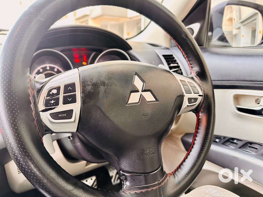 Mitsubishi Outlander 2.4 Cvt, 2011, Petrol