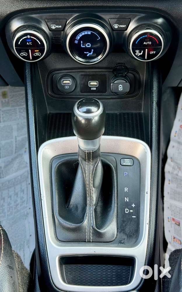 Hyundai Venue 1.0 Sx (o) Turbo Dct, 2019, Petrol
