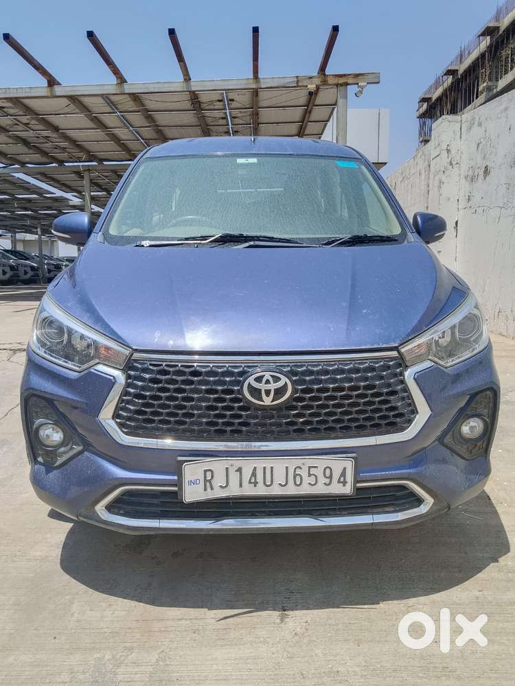 Toyota Rumion V Mt, 2023, Petrol
