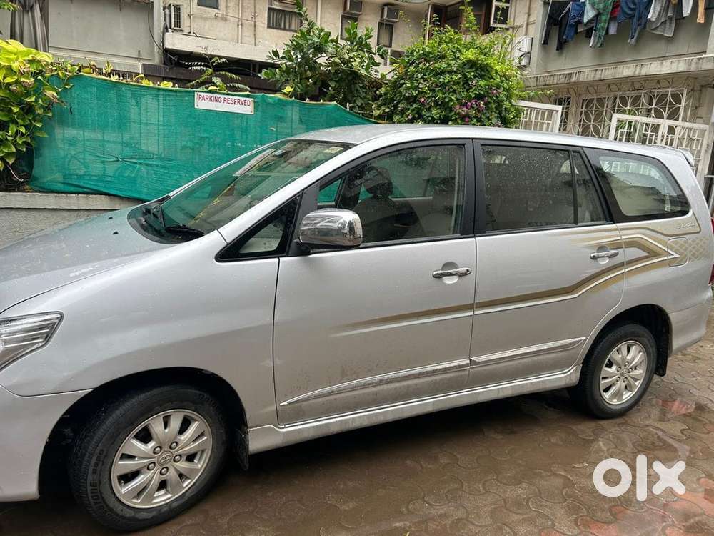 Toyota Innova Diesel 2010 Km Driven