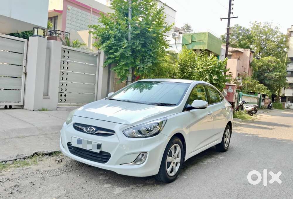 Hyundai Verna 1.6 Ex Vtvt, 2013, Petrol