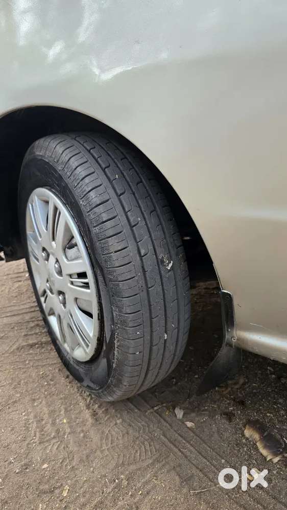 I Want To Sell My Newt And Well Maintained Hyundai Santro Urgently