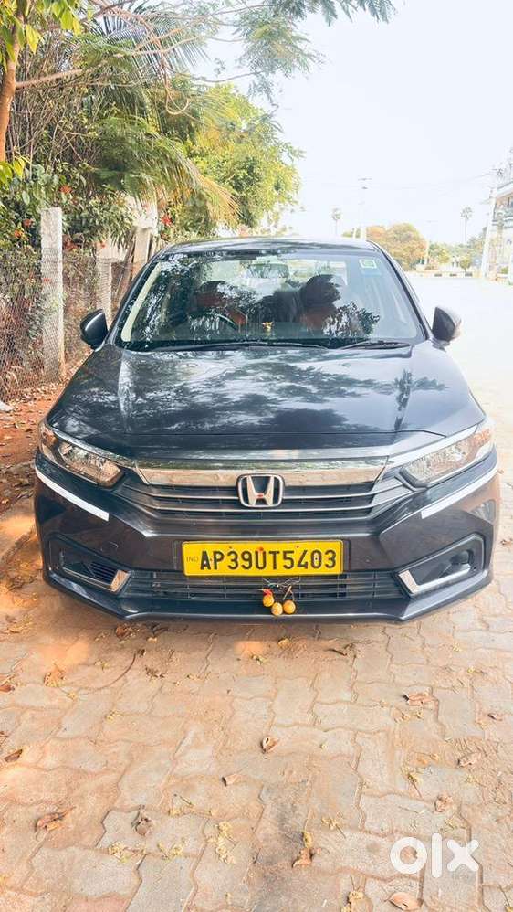 Honda Amaze 2024 Petrol Well Maintained