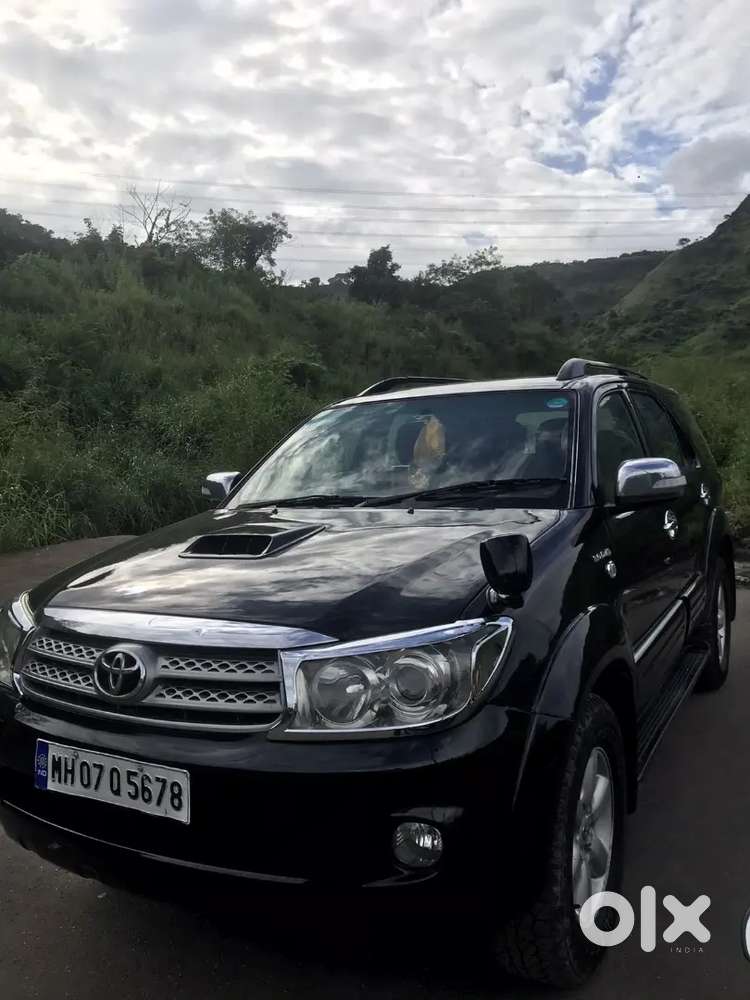 Toyota Fortuner 2011 Diesel 155000 Km Driven