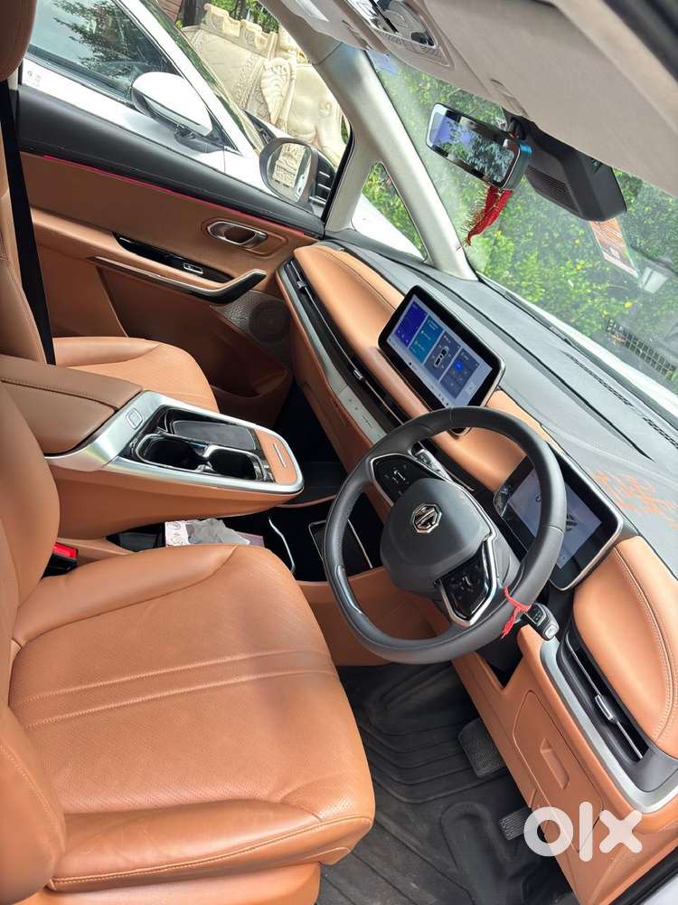 Mg M9 Presidential Limo, 2025, Electric