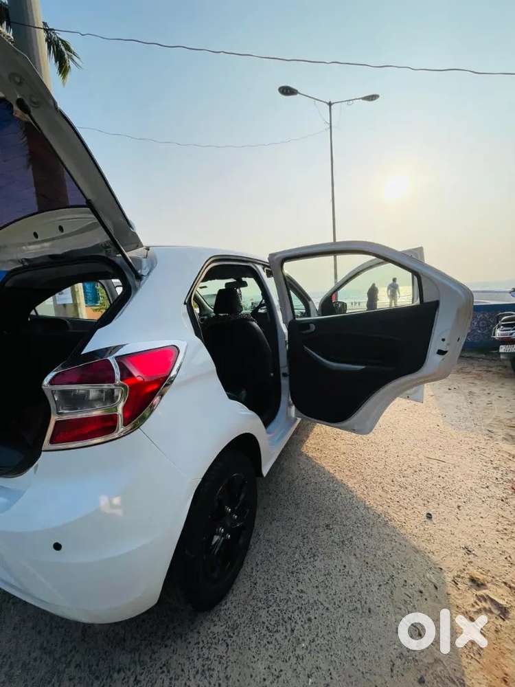 Ford Figo 2018 Petrol 60000 Km Driven
