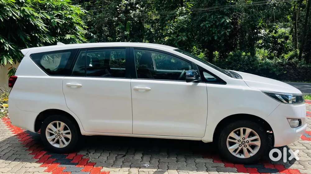 Toyota Innova Crysta 2017 Diesel Manual Model