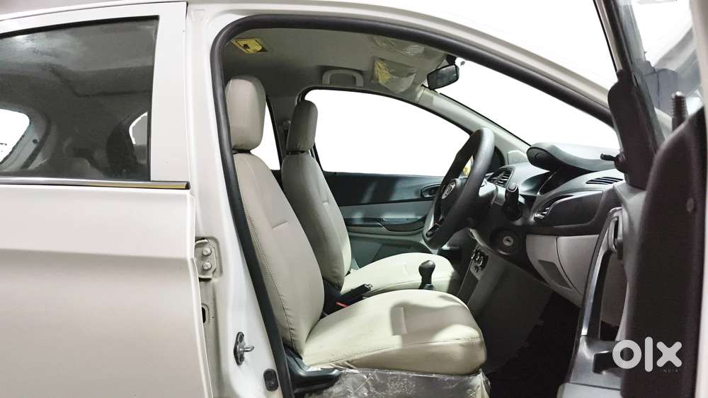 Tata Tiago Xe, 2020, Petrol