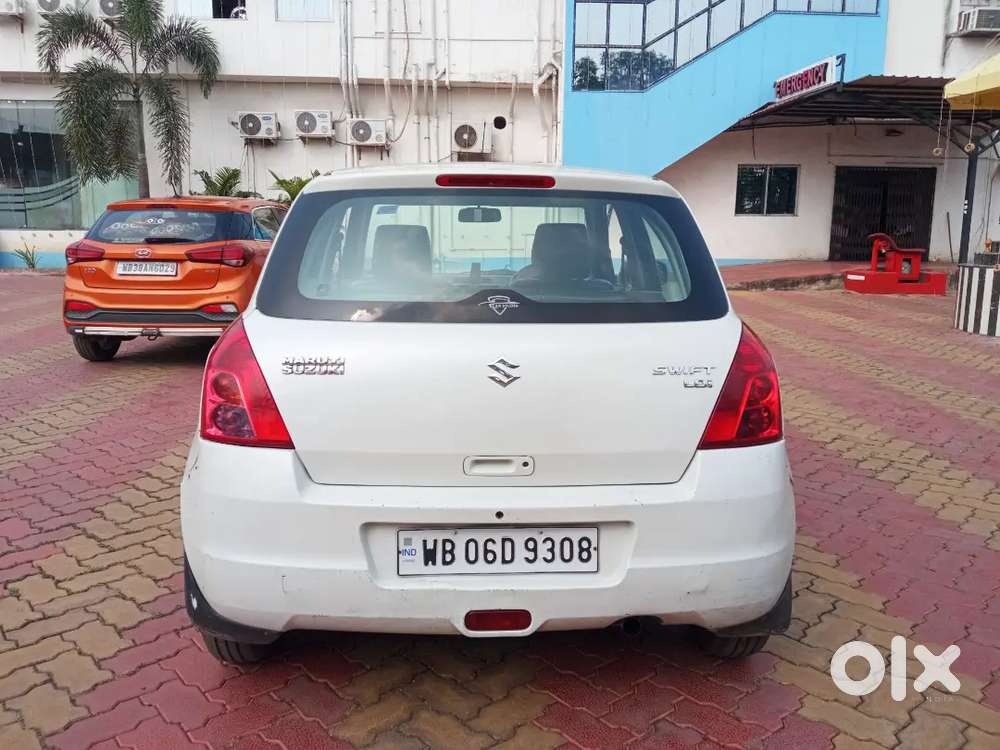 Maruti Suzuki Swift 2010 Diesel 135000 Km Driven