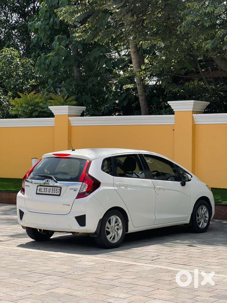 Honda Jazz 1.2 V 2016 Cng/petrol