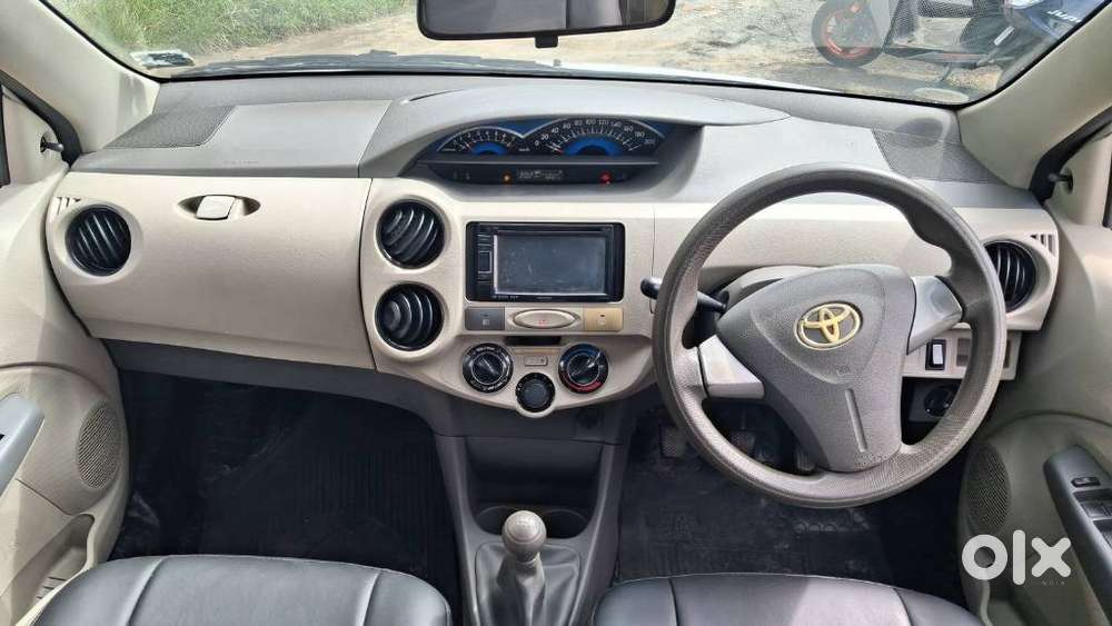Toyota Etios Liva 1.2 G, 2015, Petrol