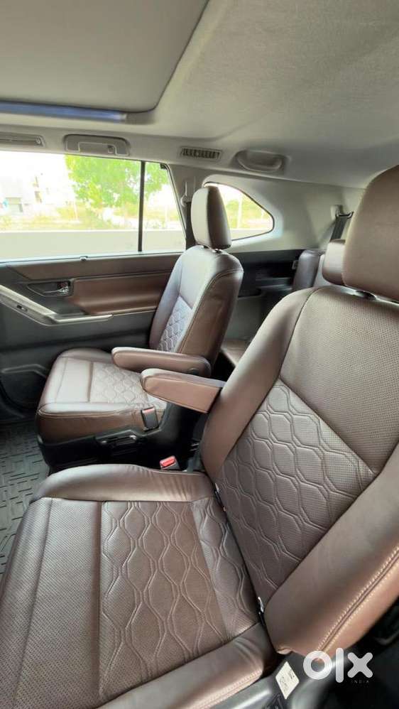 Toyota Innova Hycross 2024