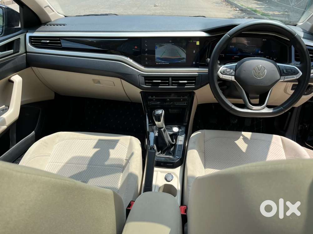 Volkswagen Virtus Highline Plus 1.0 Tsi Mt Less Driven Car