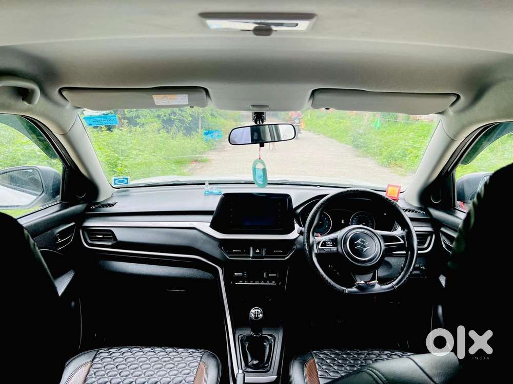Maruti Suzuki Brezza 1.5 Vxi Smart Hybrid, 2023, Petrol