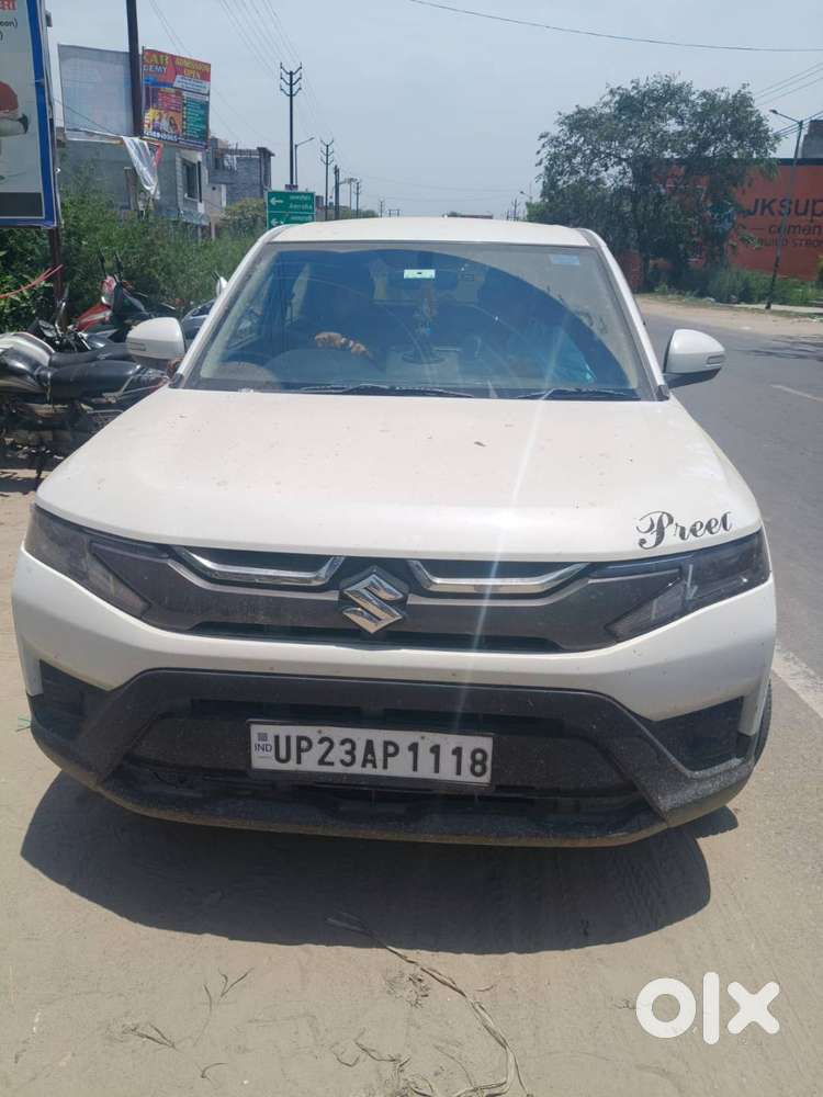 Maruti Suzuki Breeza 2024 Petrol Well Maintained.