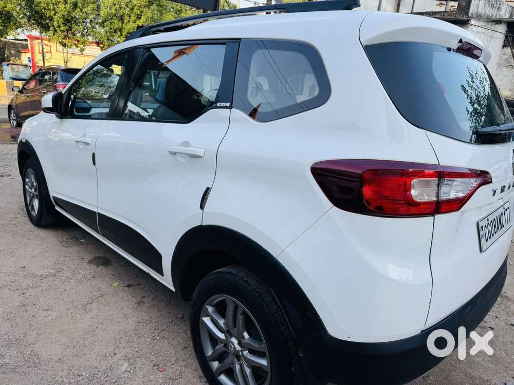 Renault Triber Rxz, 2019, Petrol