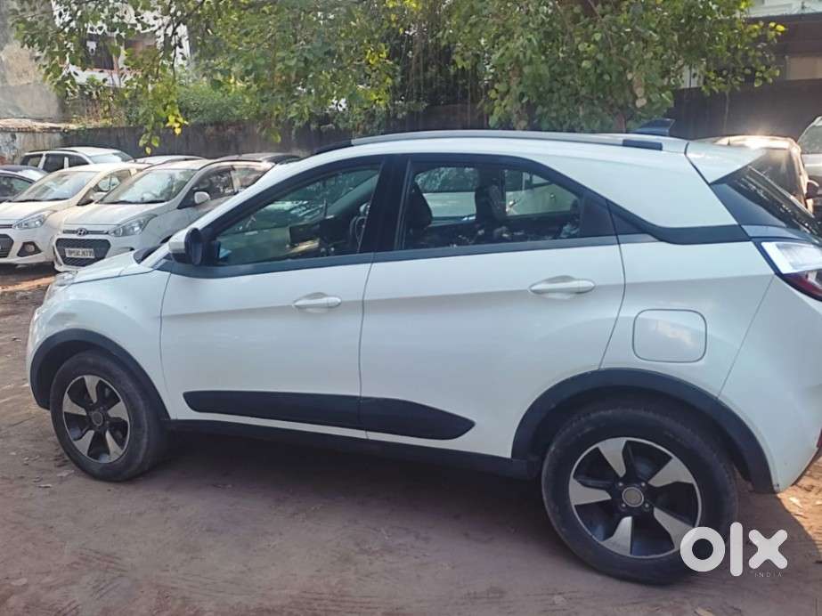 Tata Nexon 1.2 Revotron Xz Plus (s), 2019, Petrol