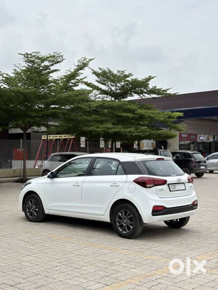 Hyundai I20 Sportz 1.2 Mt, 2020, Cng & Hybrids