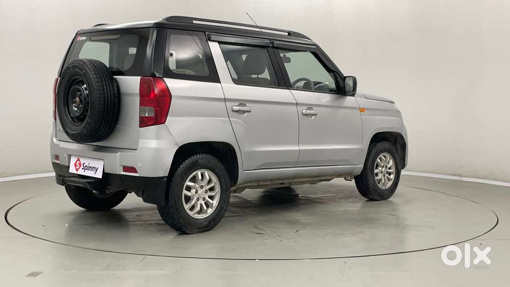 Mahindra Tuv 300 Mhawk100 T8 Dual Tone, 2017, Diesel