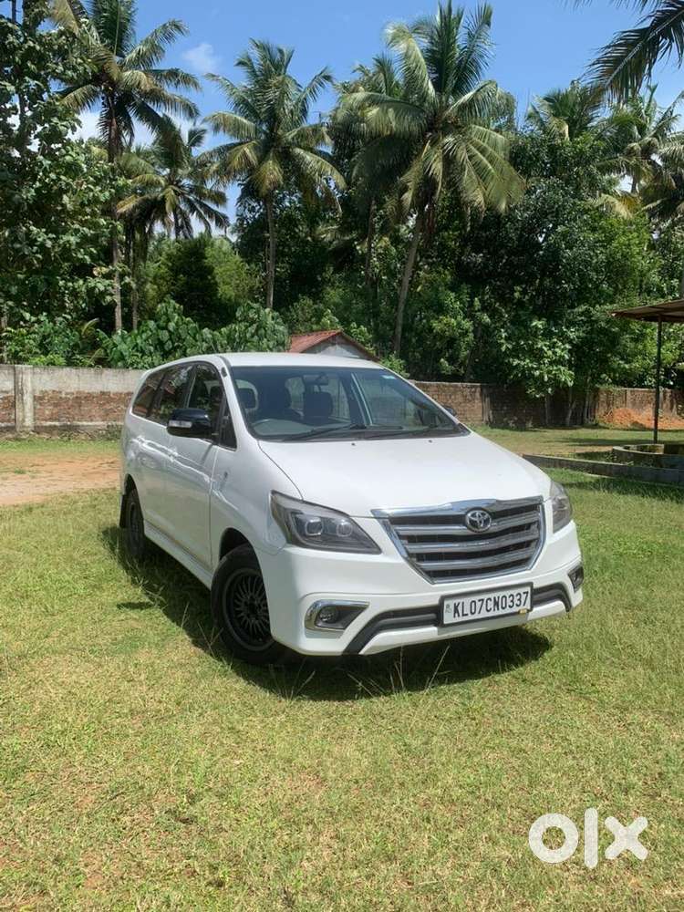 Toyota Innova 2013 Diesel 160000 Km Driven