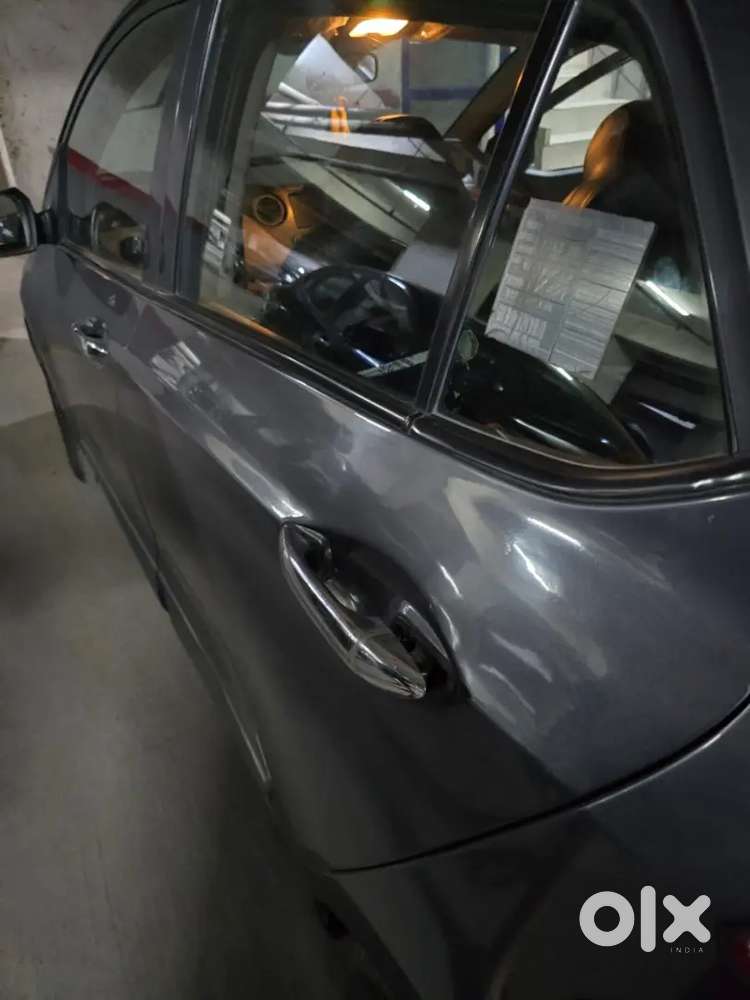 Hyundai Grand I10 2018 1st Owner Top Variant