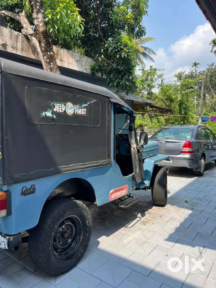 4x4 Mahindra Major Jeep