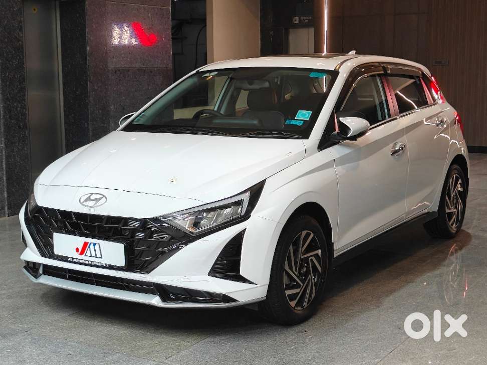 Hyundai New I20 1.2 Asta (o) Ivt, 2024, Petrol