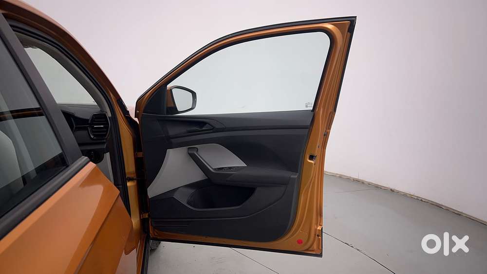 Skoda Kushaq Active 1.0 Tsi Mt, 2022, Petrol