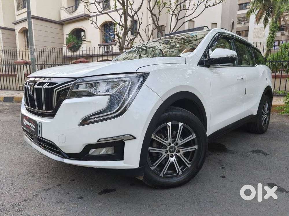 Mahindra Xuv700 2.0 Ax 7 Petrol Mt Str, 2023, Petrol