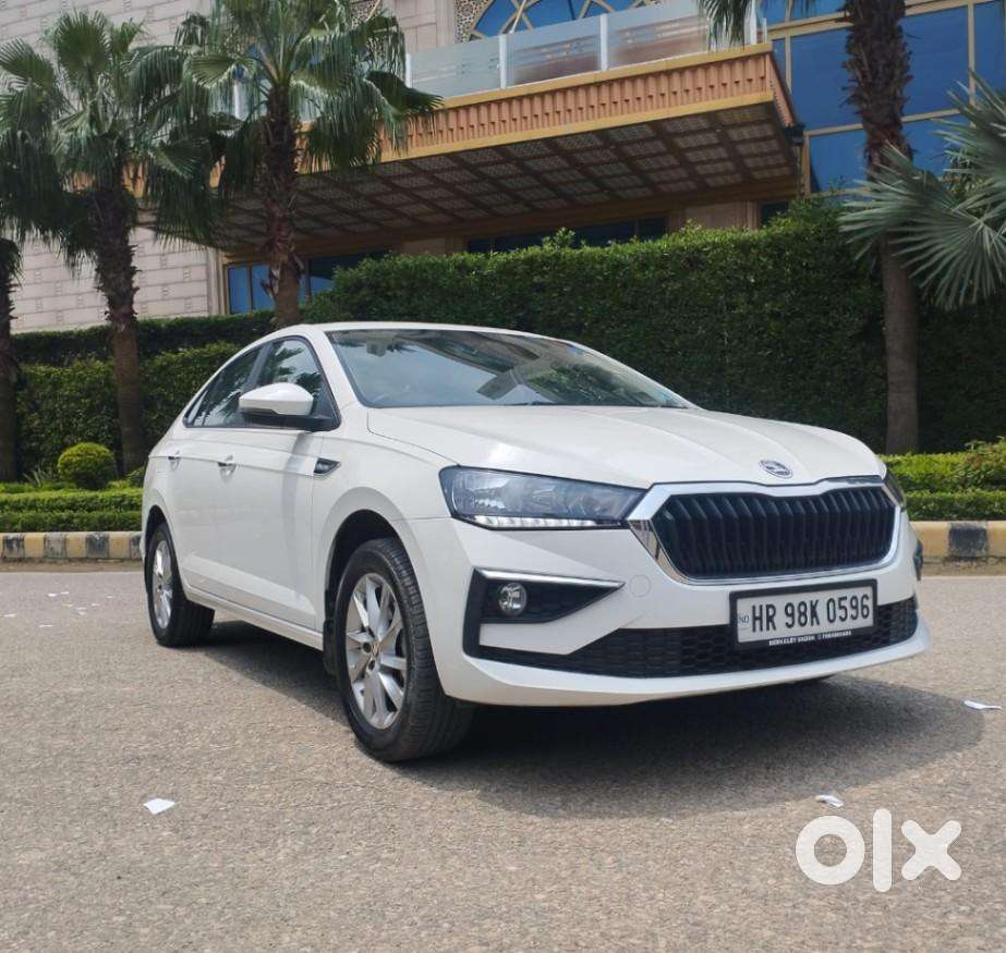 Skoda Slavia 1.0 Ambition Tsi, 2023, Petrol