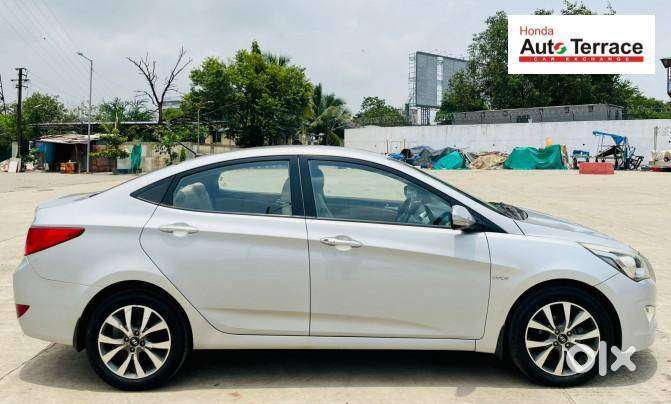 Hyundai Verna 2016-2017 1.6 Vtvt At Sx, 2015, Petrol