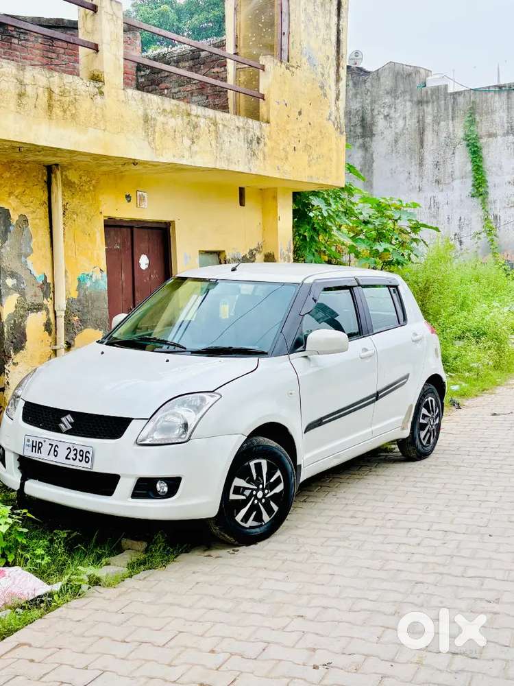 Maruti Suzuki Swift Lxi 2011