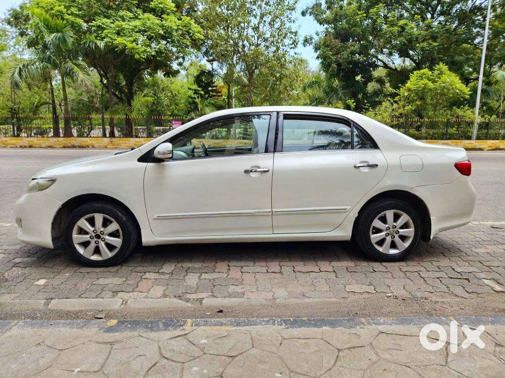 Toyota Corolla Altis G, 2010, Cng & Hybrids