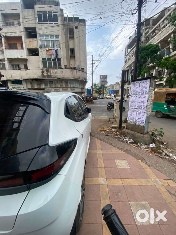 Tata Altroz Xz Plus 2025
