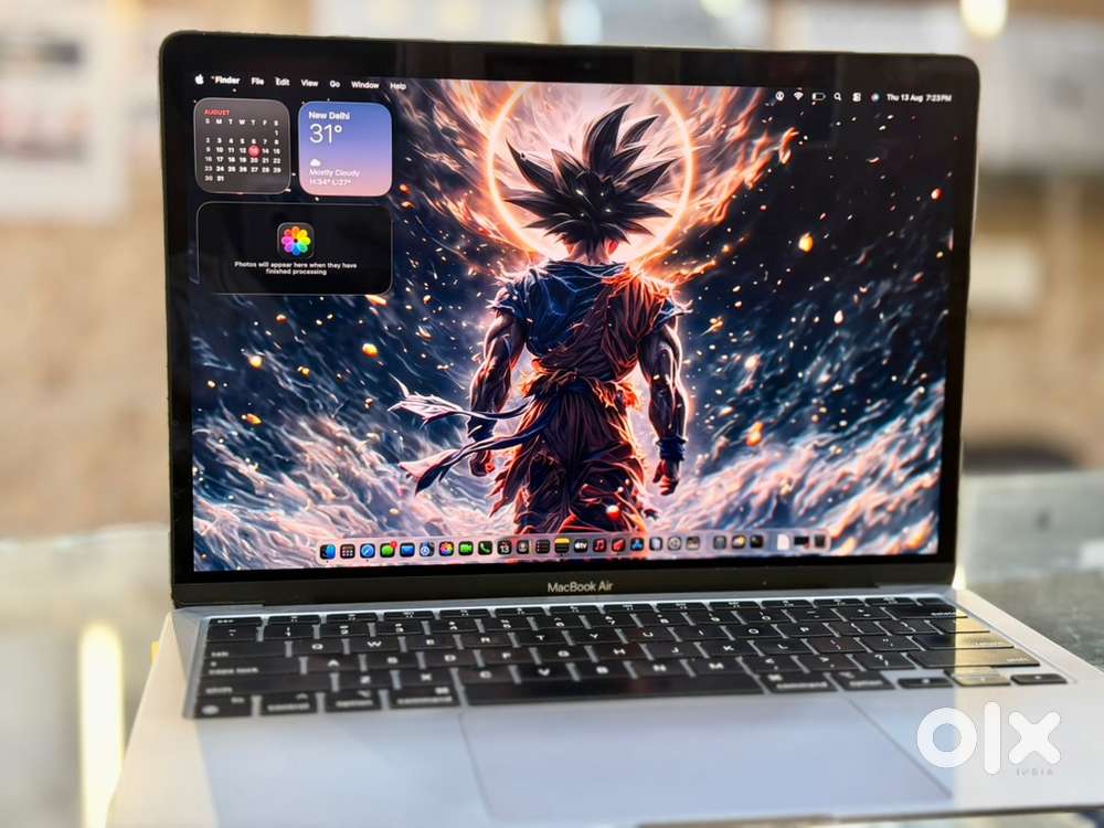 MacBook Air M1 2020 | 8GB RAM | 256GB SSD | EMI Available