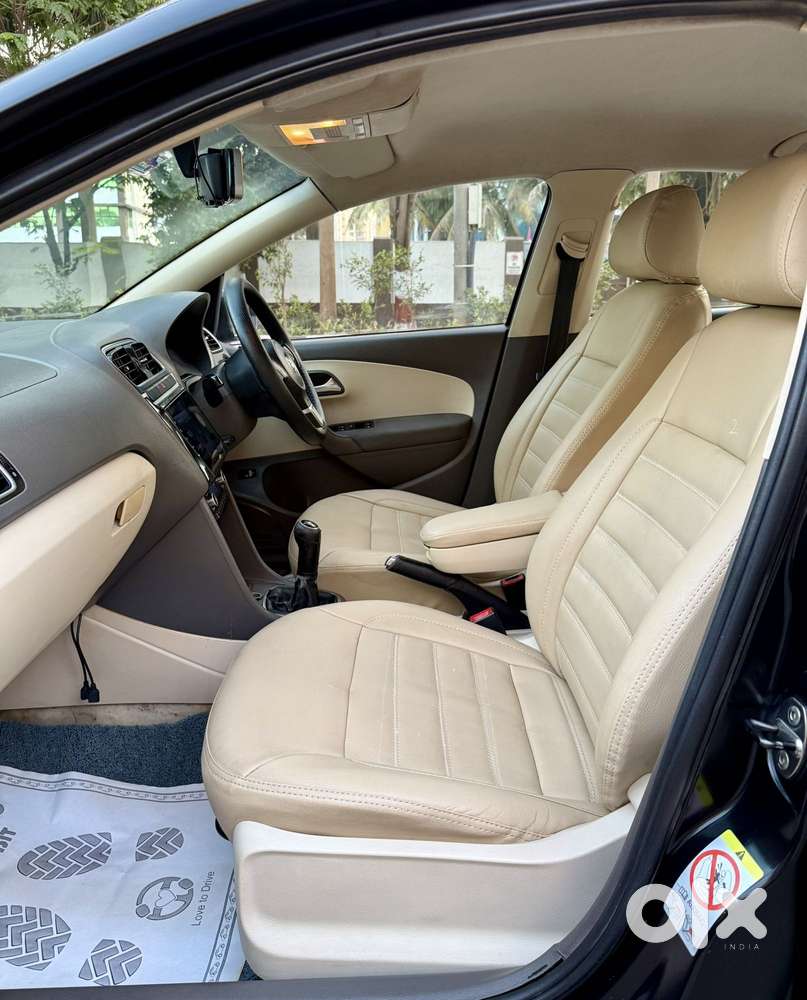 Volkswagen Vento 2010-2013 Petrol Highline, 2011, Petrol