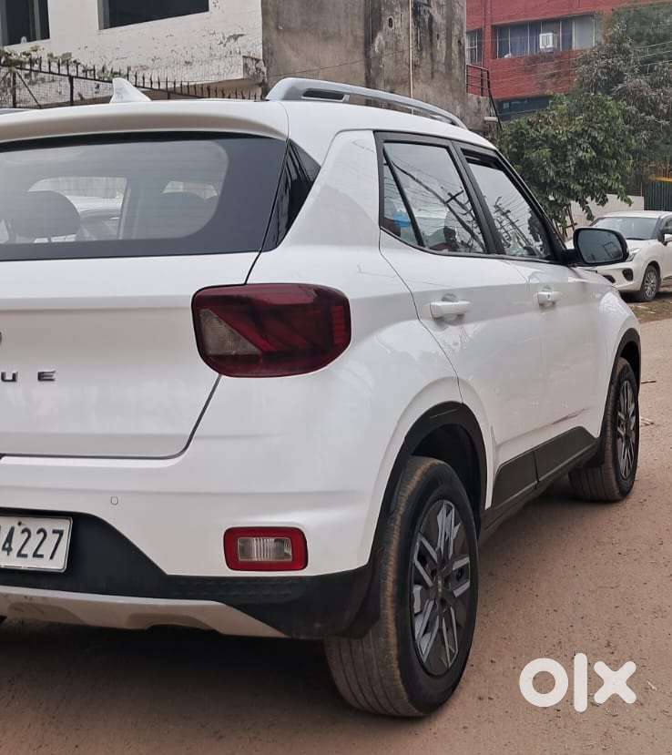 Hyundai Venue Sx Mt, 2022, Diesel