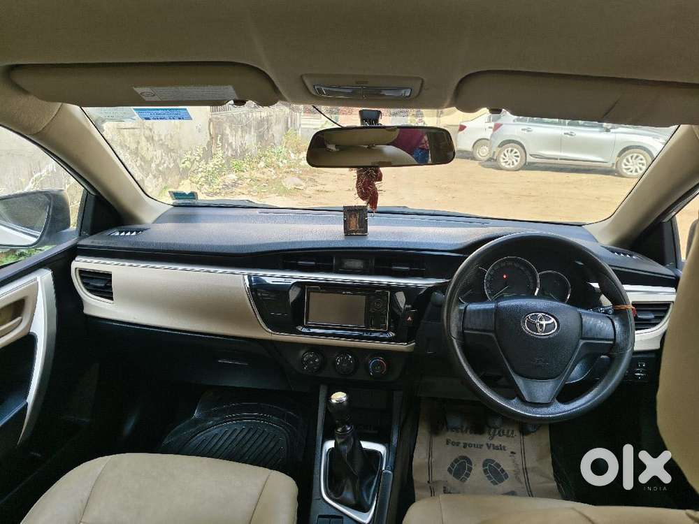 Toyota Corolla Altis 1.8 J Plus, 2015, Petrol
