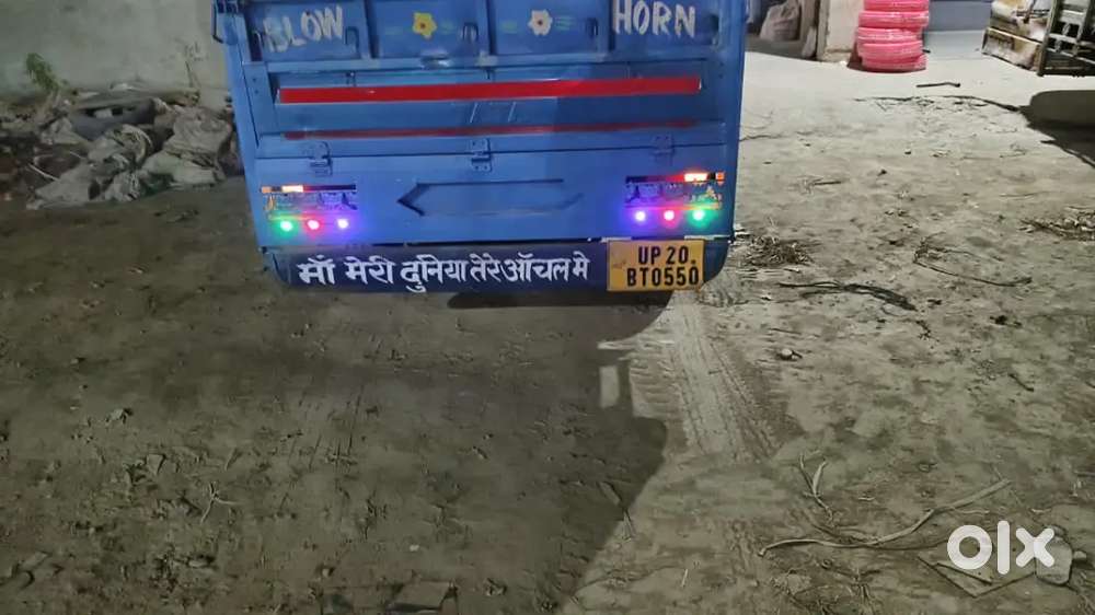 Tata Intra V30 16 Kist Baki Hai