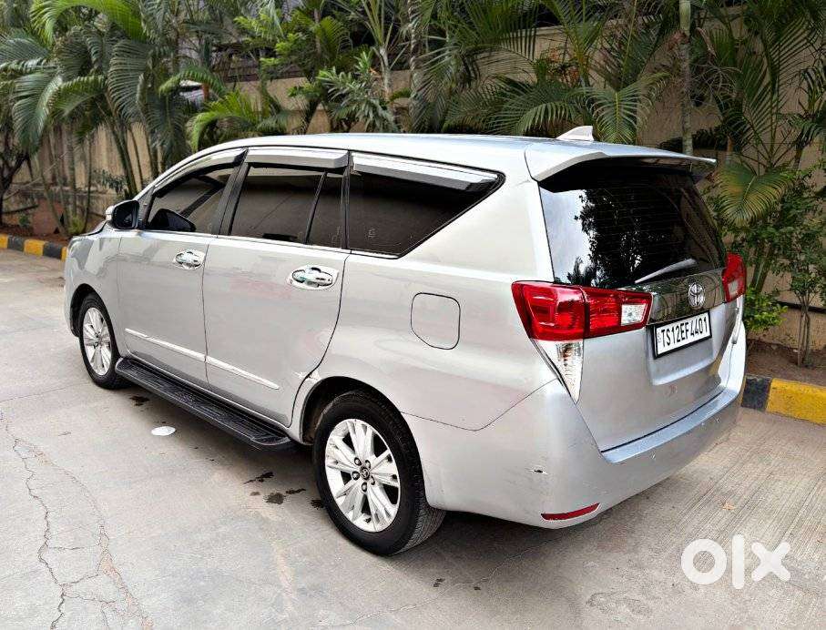 Toyota Innova Crysta 2.8 Zx At 7 Seater, 2017, Diesel