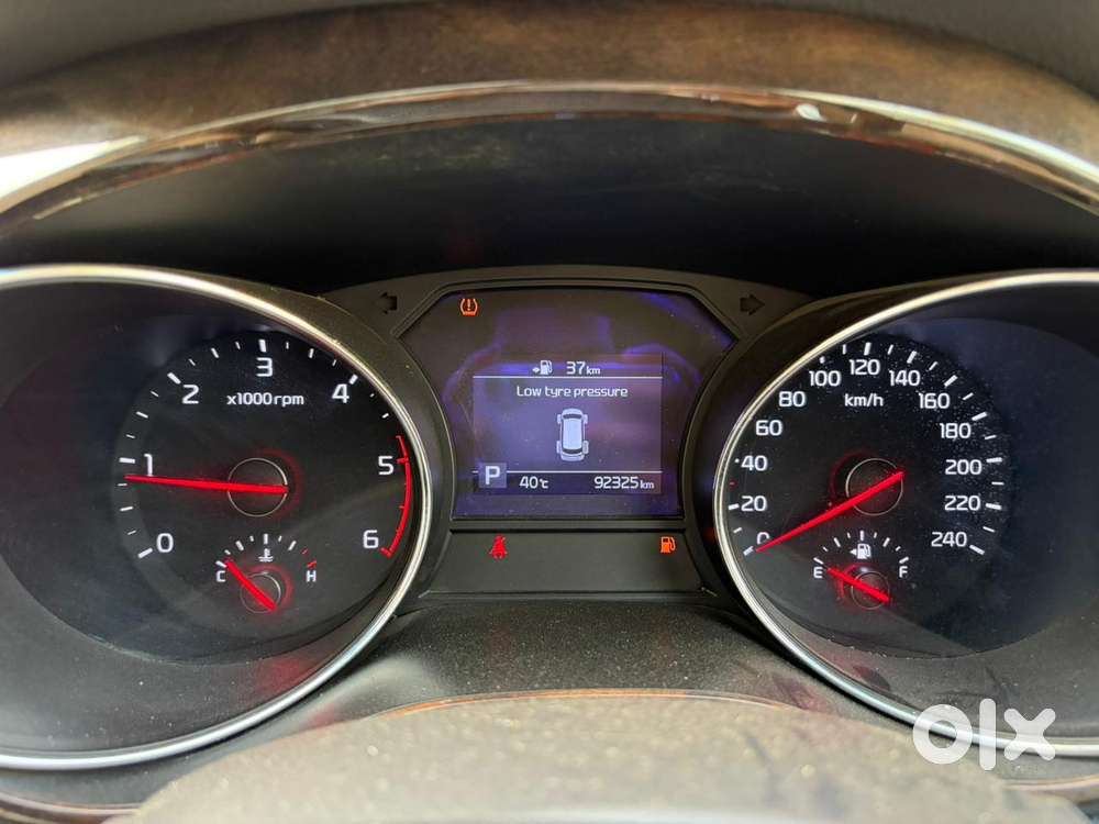 Kia Carnival Limousine Plus 7 Str, 2022, Diesel