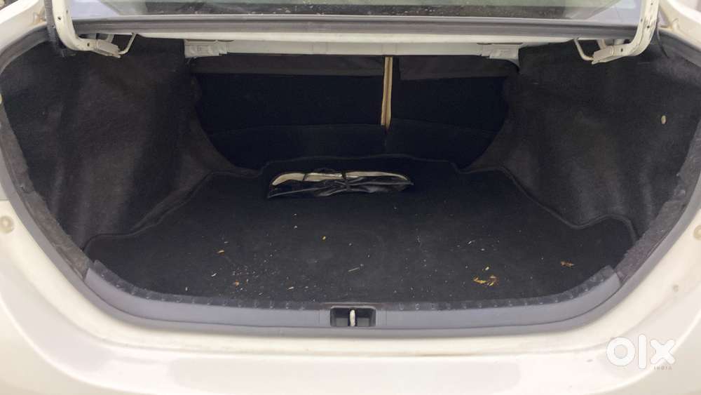 Toyota Corolla Altis 2013-2017 Vl At, 2016, Petrol