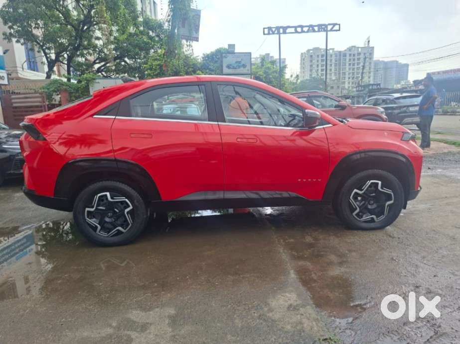 Tata Curvv Pure Plus S 1.2 Revotron Petrol 6mt, 2025, Petrol
