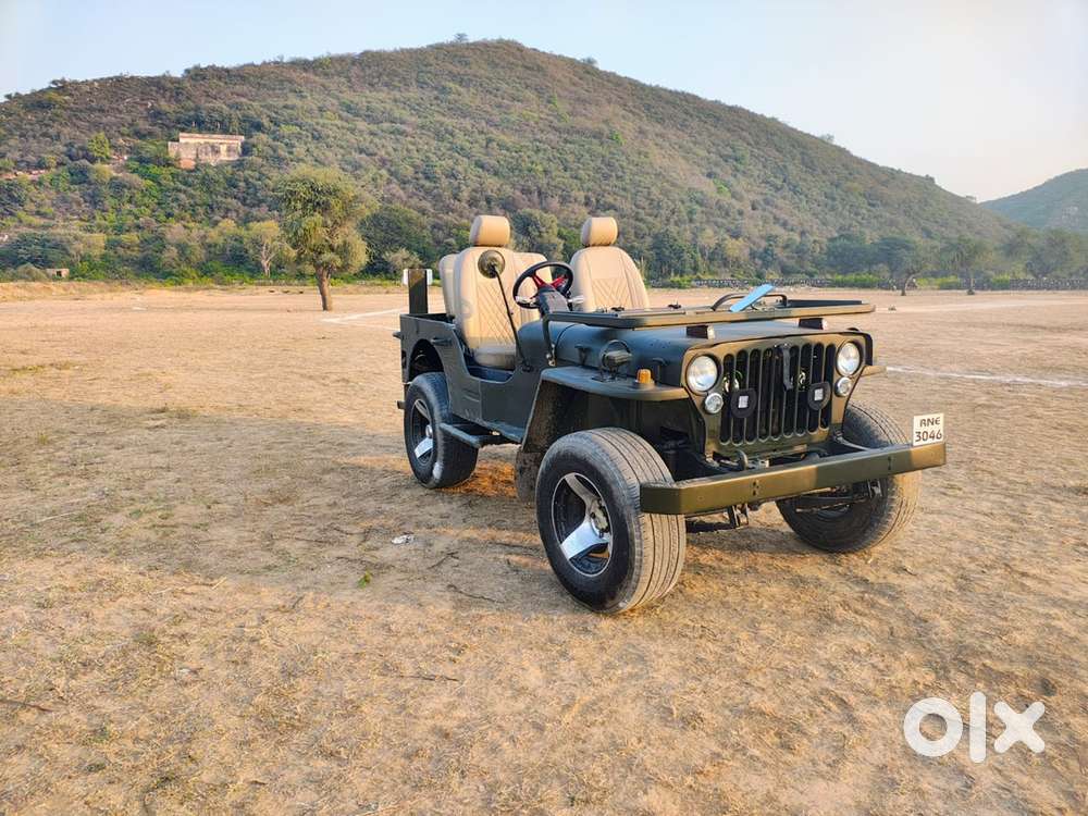 Mahindra Jeep Classic 1983