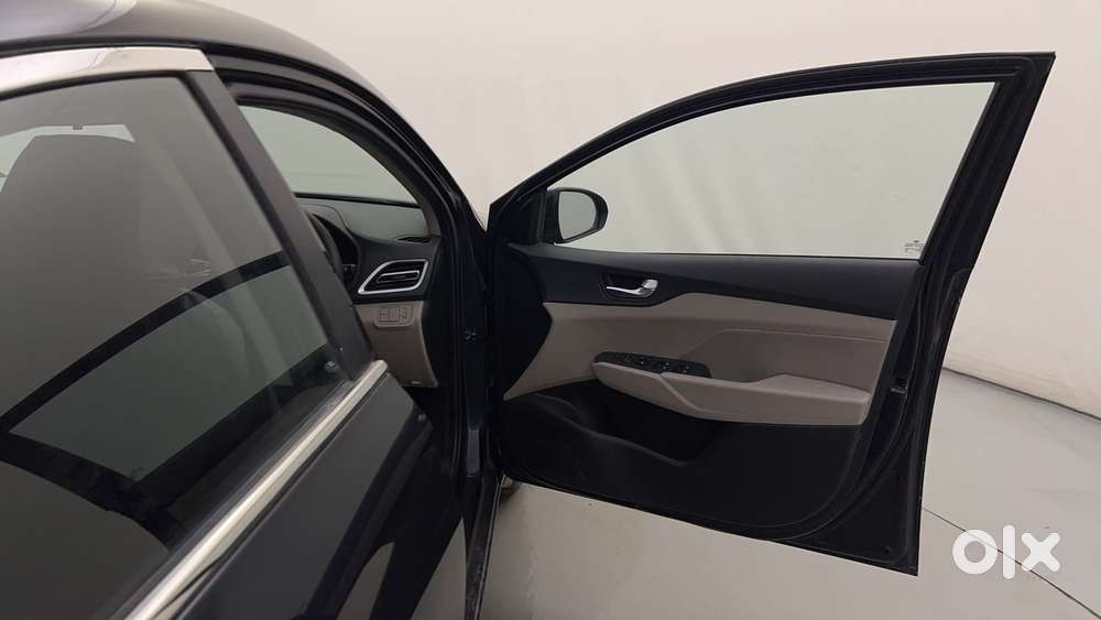 Hyundai Verna 1.5 S Plus Petrol Mt, 2022, Petrol