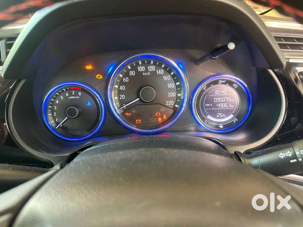 Honda City - 2015 (petrol) - Well Maintained