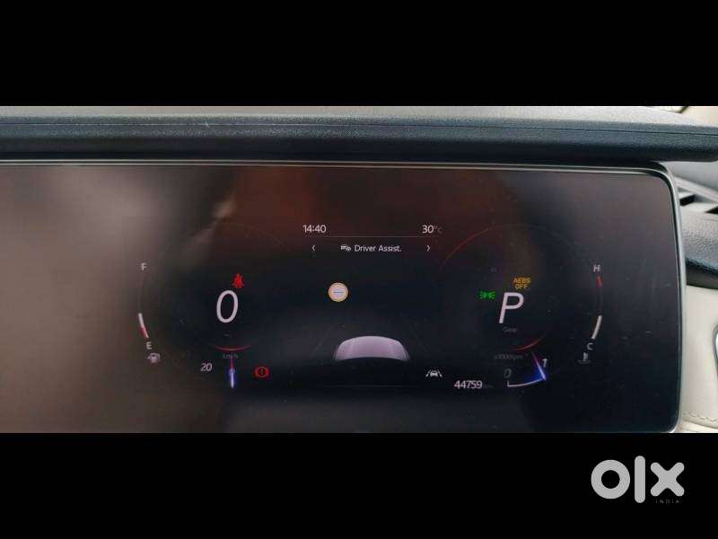 Mahindra Xuv700 2.0 Ax 7 Petrol At Str, 2022, Petrol