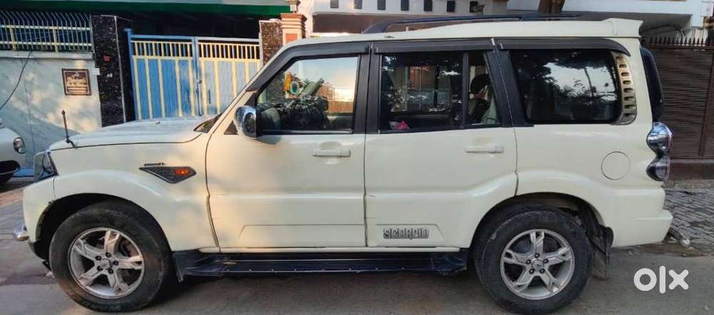 Mahindra Scorpio Classic 2017- Captain Seats Diesel In Good Condition